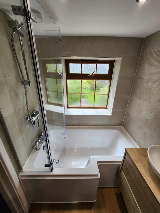 Bathroom with oak vanity